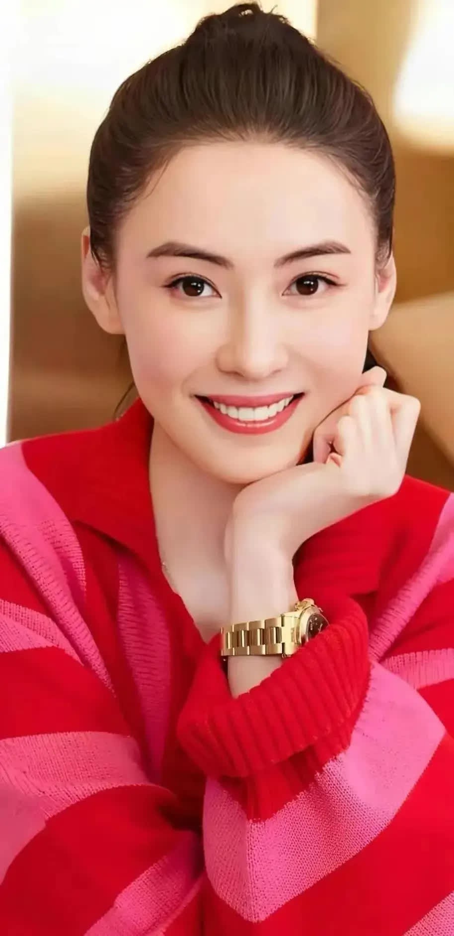 引运亨通：张柏芝2026年顺遂祝福启新篇，演艺圈新闻，，温暖祝福送福🤟 