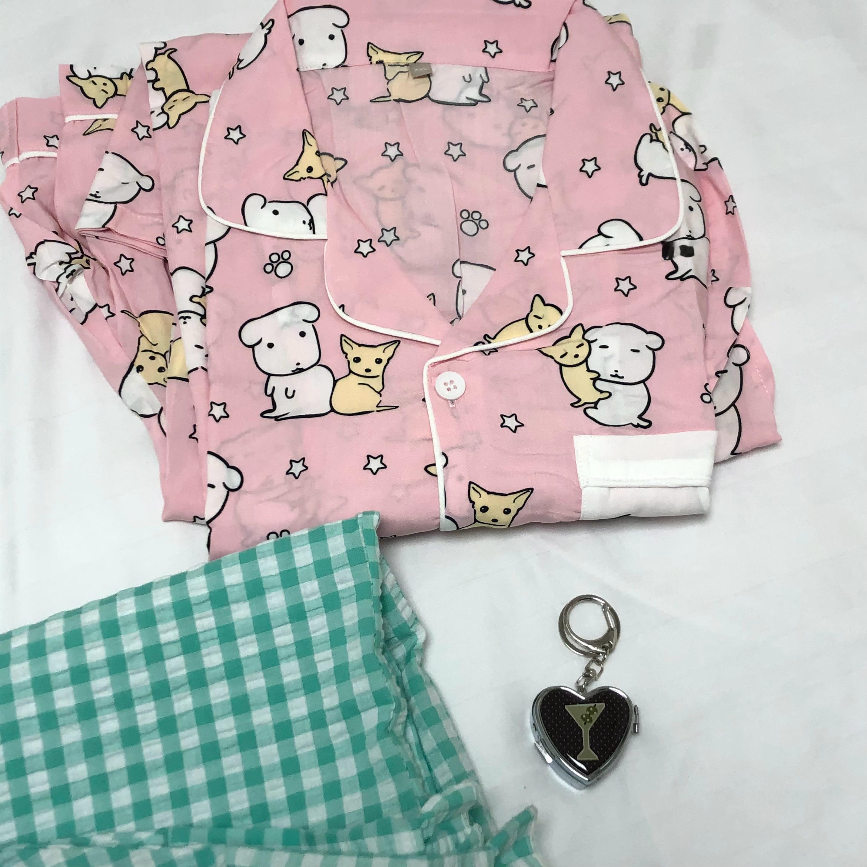 不是存心在已饱和情况下再买两套的呀 那是黄粉色呀！绿色这套是因为沈阳搓澡服给我老