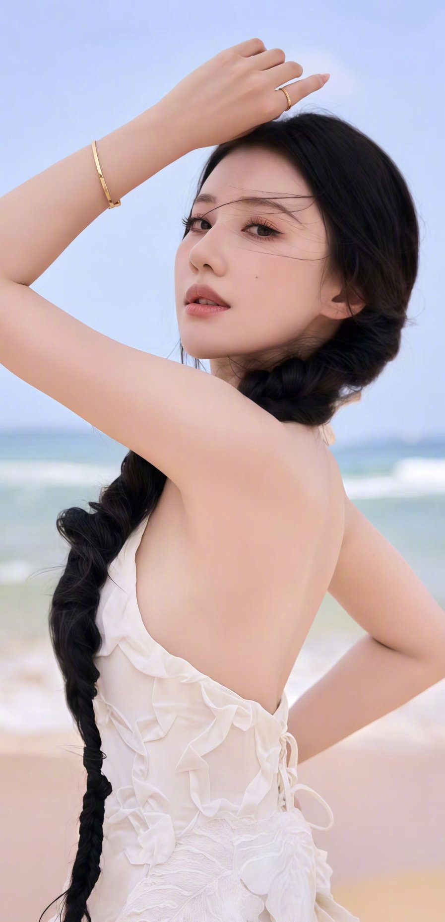 王鹤润 王玉雯从王鹤润的IP地点来看员工操作的可能性还是很大的！明星的账号一般都