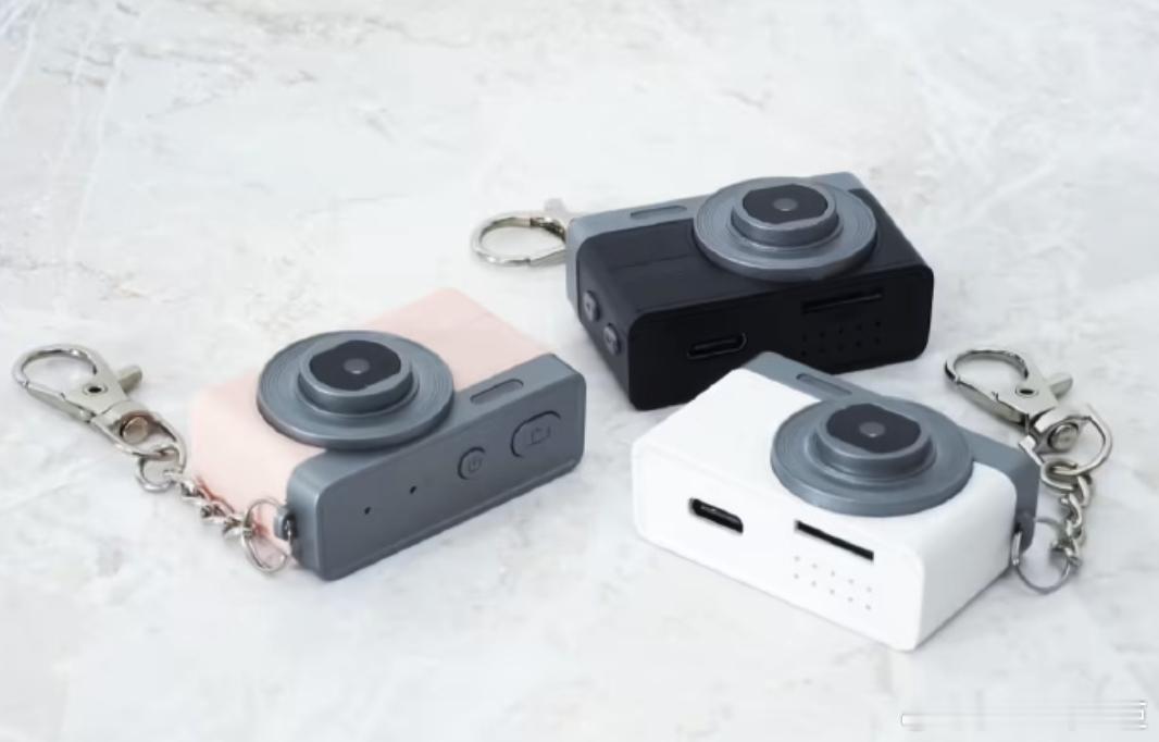 日本厂商推出钥匙扣相机仅重16克Asanuma & Co. 在日本推出了一款 8