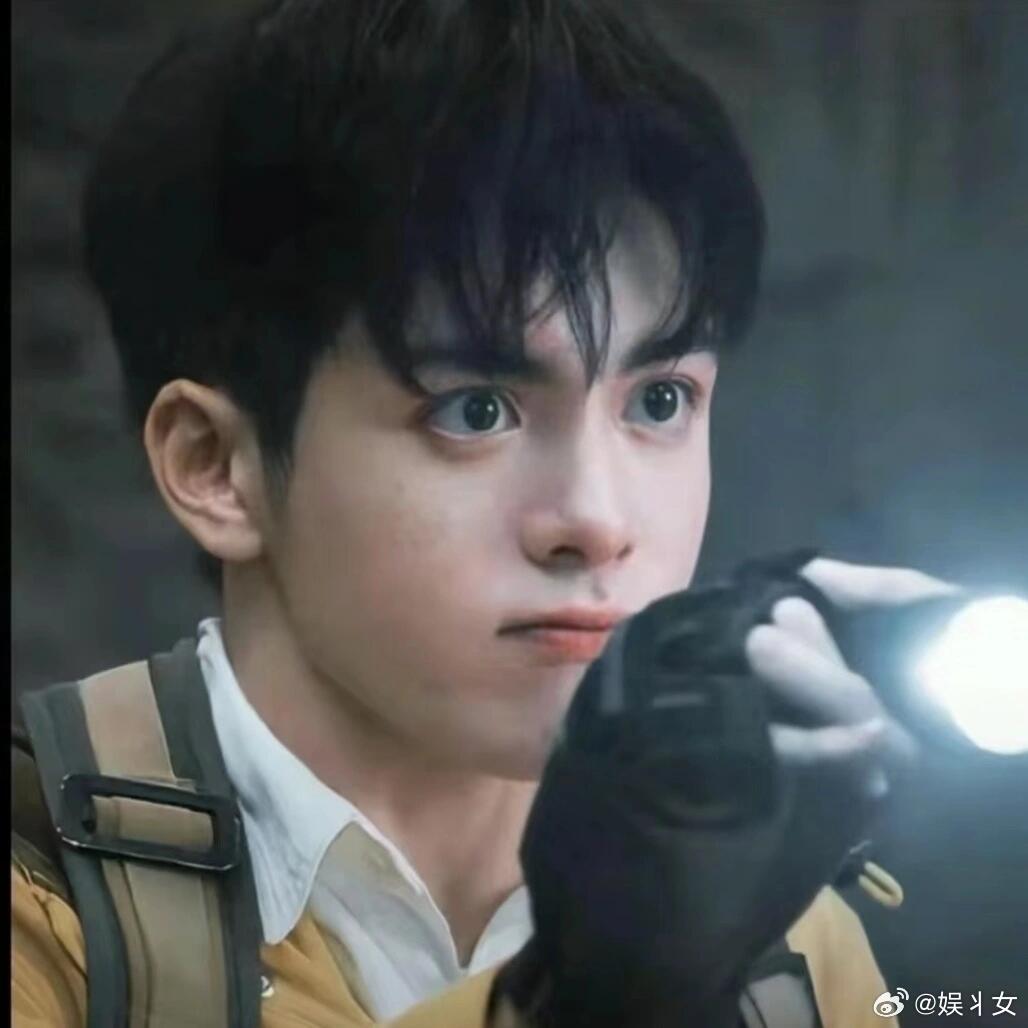 先当孙子再当爷的男人出现了 曾舜晞演吴邪吴老狗超神，那神态仿佛自带吴家百年风云，