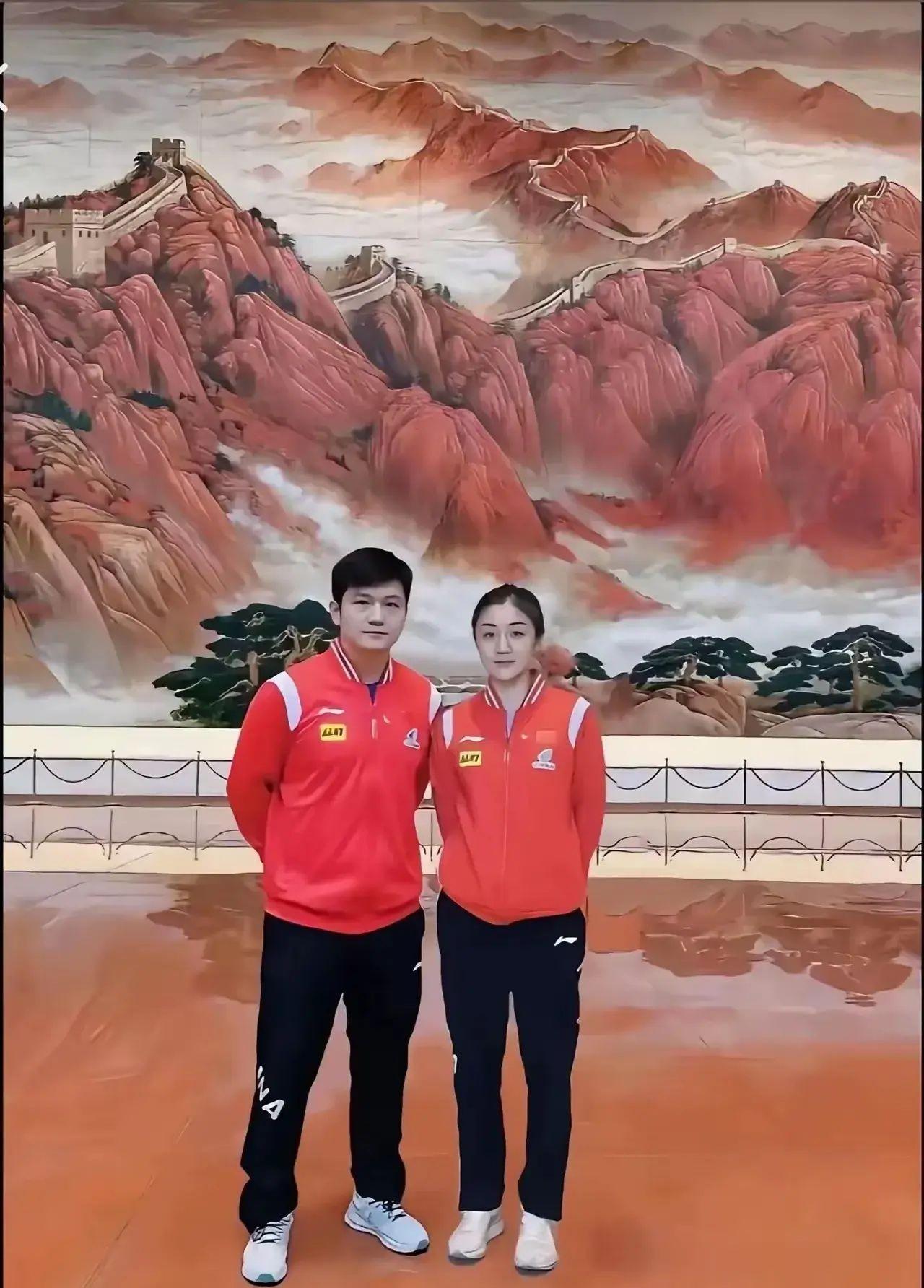 专业上，她连续两次拿下奥运女单金牌——东京和巴黎，不是谁都能做到。正手暴力，相持