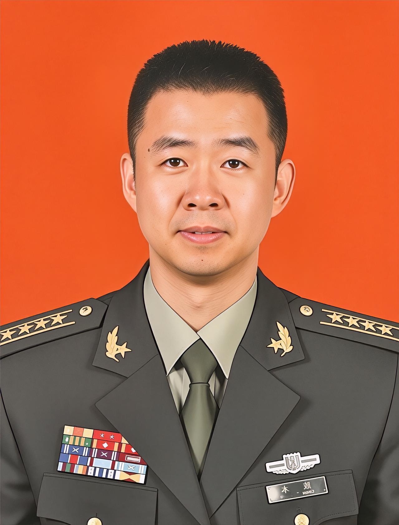 航天英雄陈冬，以前是大校，现在已经晋升少将，是从洛阳走出的将军，洛阳人的骄傲。