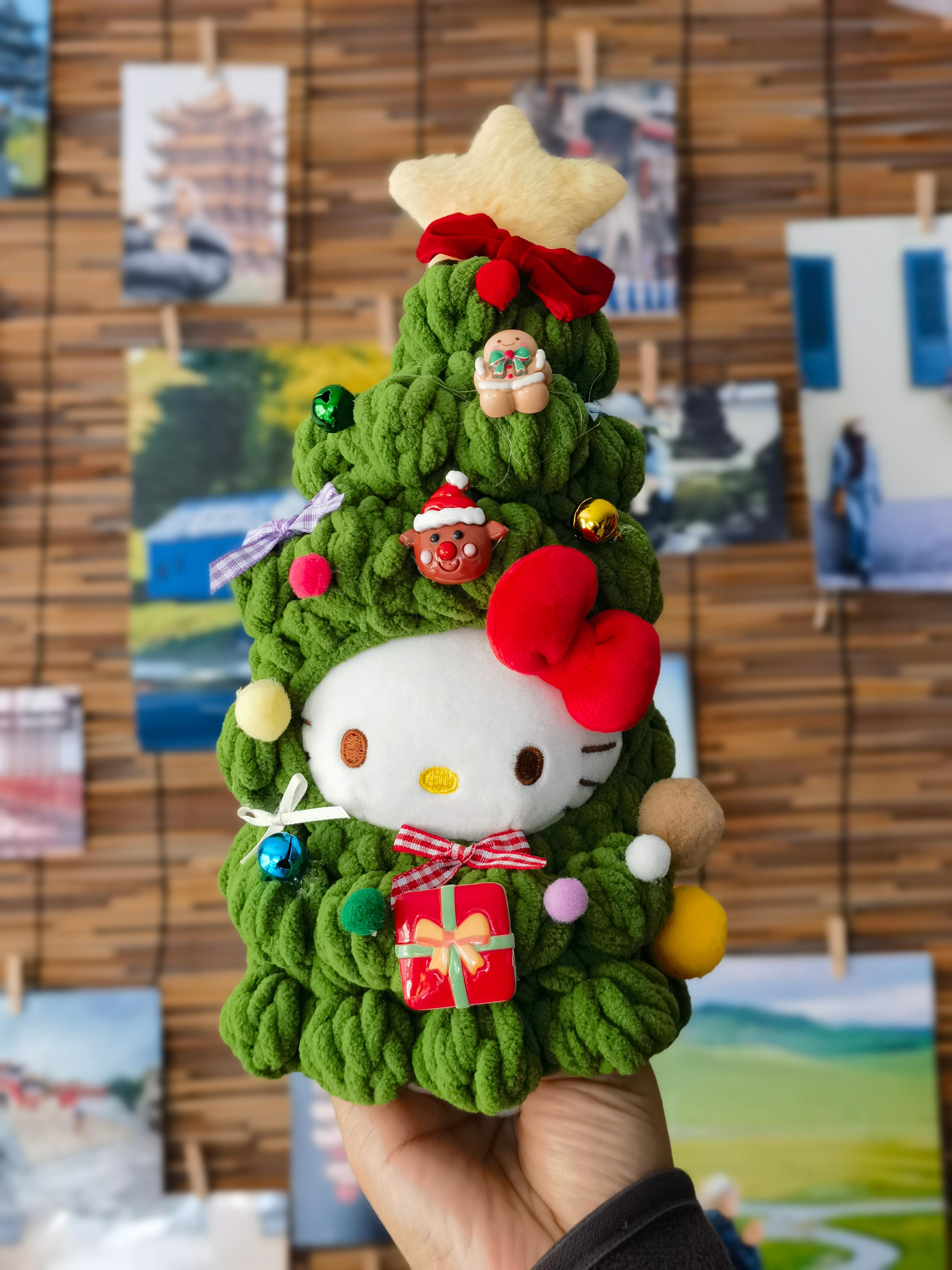 *碎碎念*大风降温，小区里遛弯儿的只有我俩，这才是冬天该有的样子...可爱的圣诞