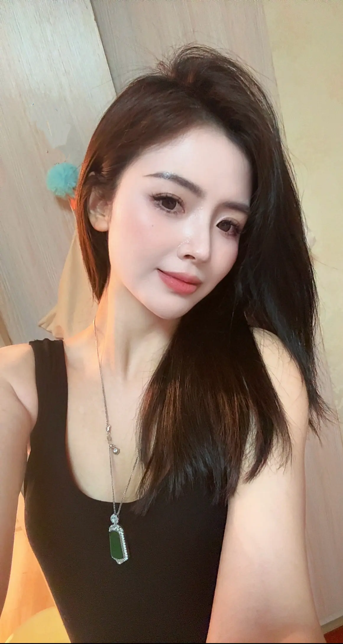 后来我时常沉默，心也越来越平静。