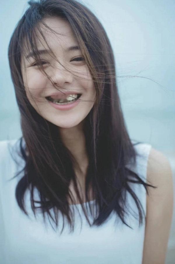 马思纯颜值和辨识度真抗打 ​​​​马思纯颜值和辨识度真抗打，早期的照片满满青春阳