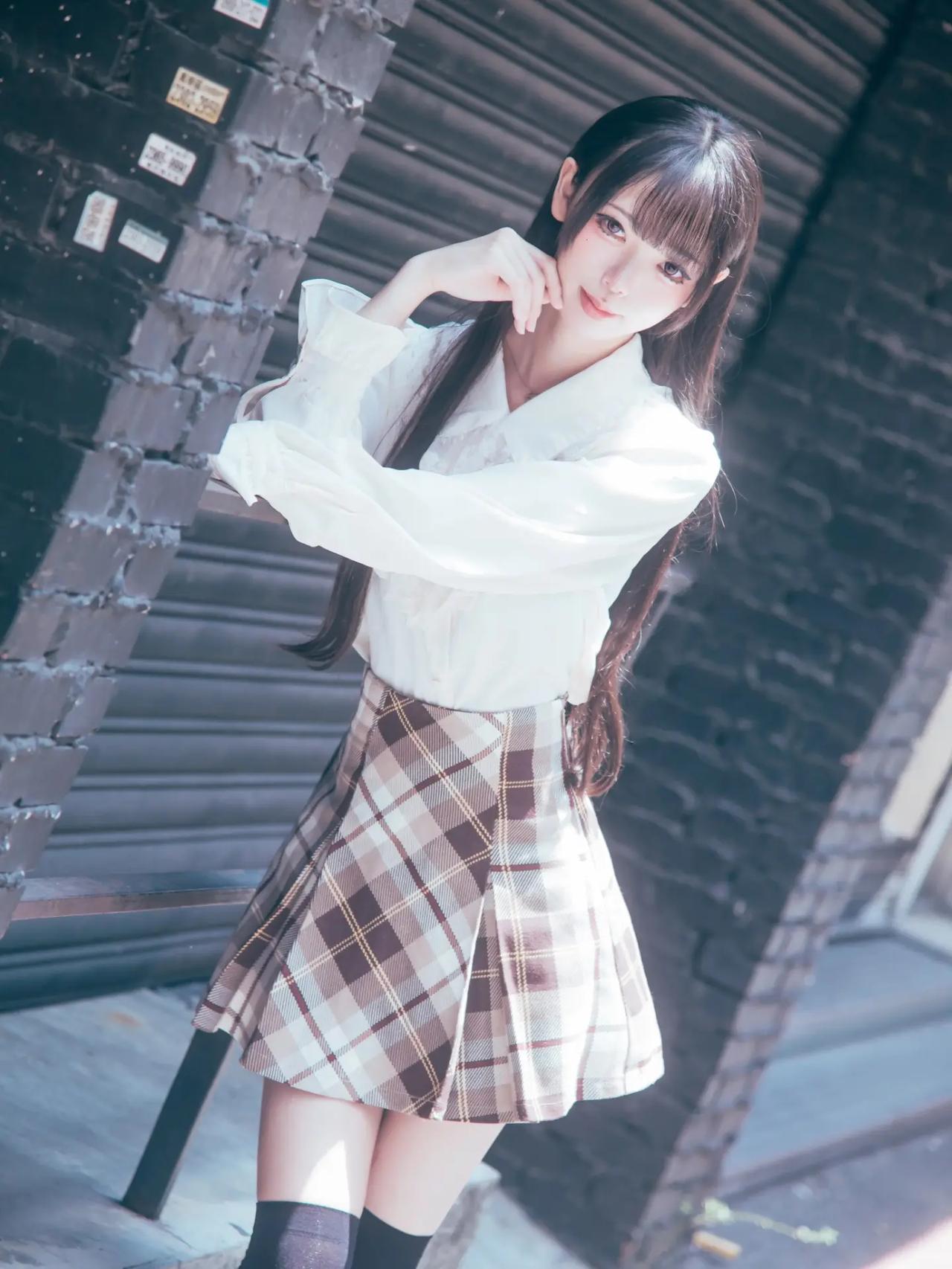 台妹画报，黑丝JK美少女！