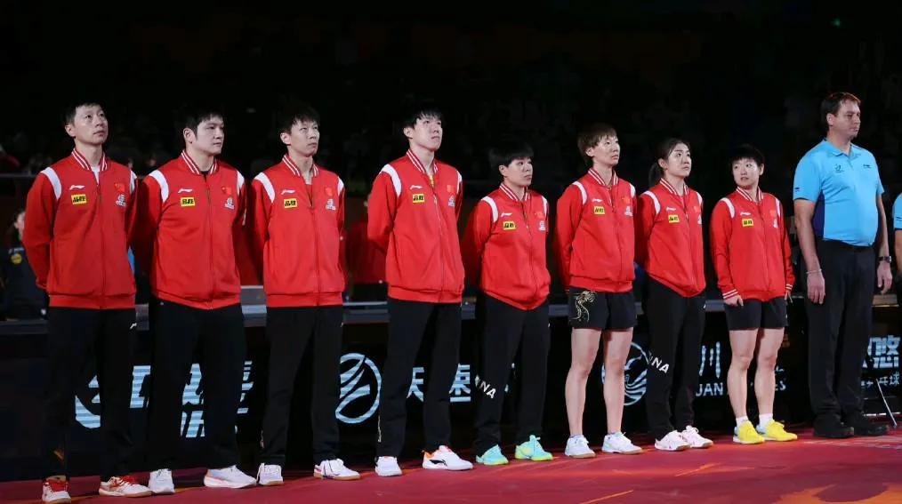 12月5日下午，乒乓球团体世界杯在成都继续进行争夺，中国对阵中国香港队和波多黎各