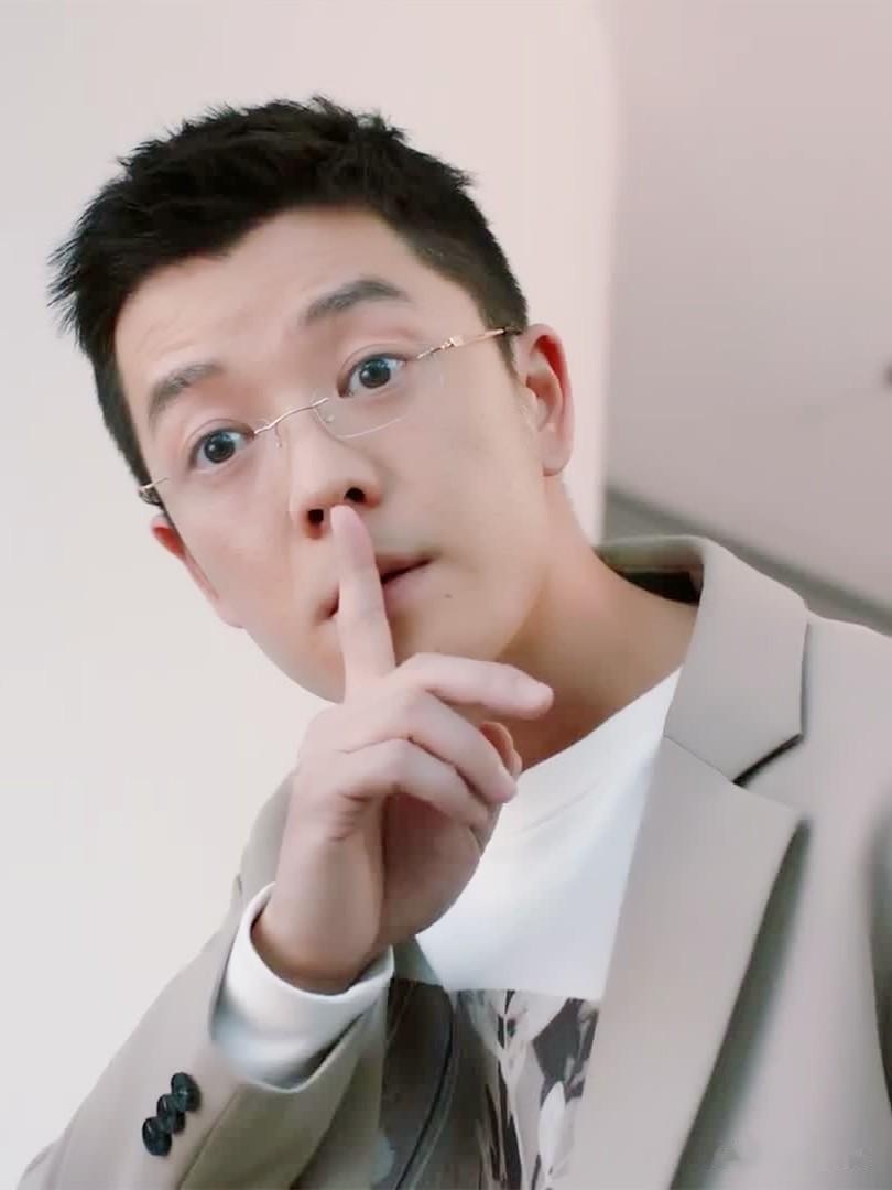 我去！和这样的男人在一起，和慢性自S无异...

冯丹（施诗饰演）卵子质量不行，
