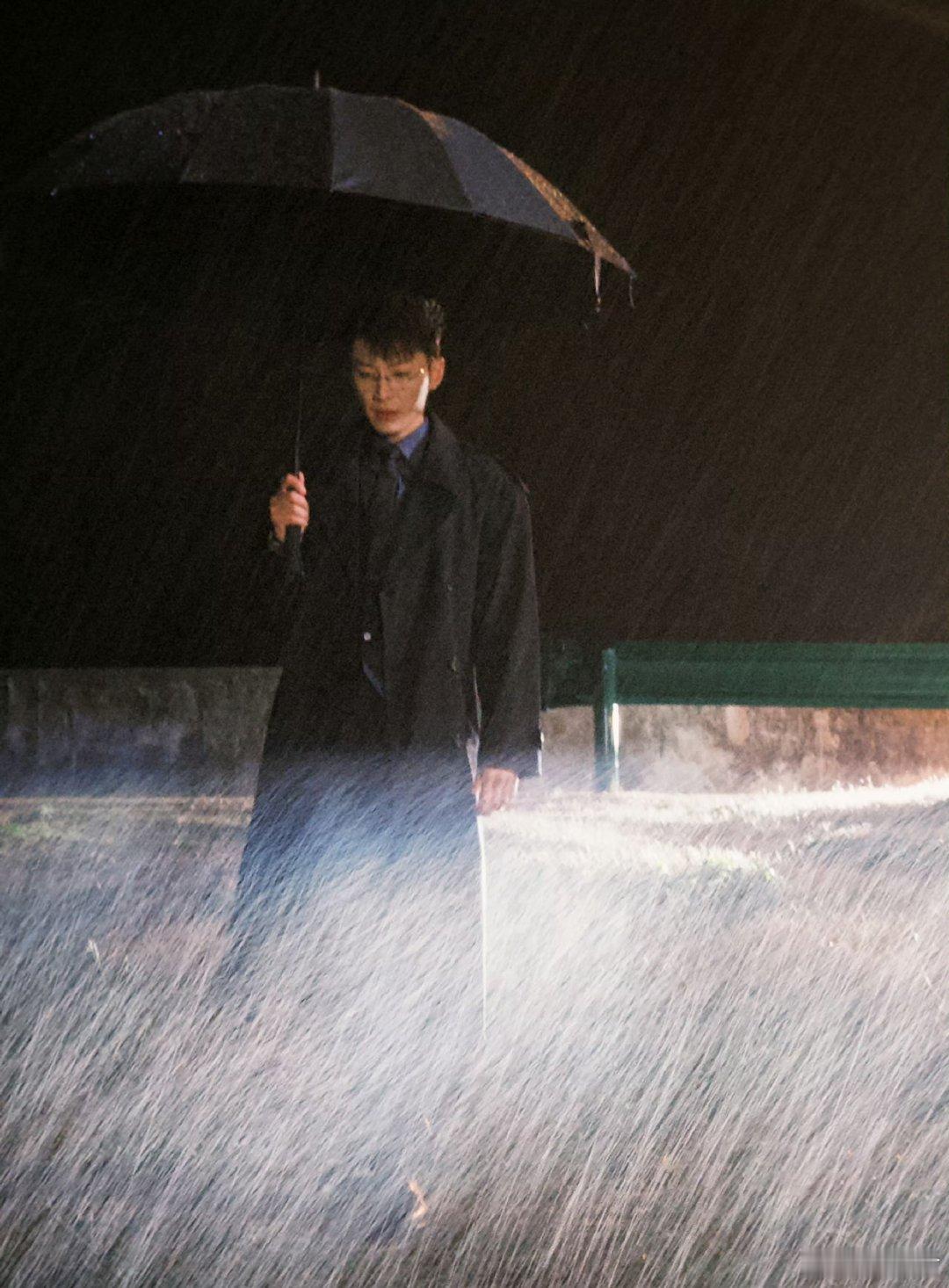 代旭事业来了剧内事业没了，剧外事业来了 