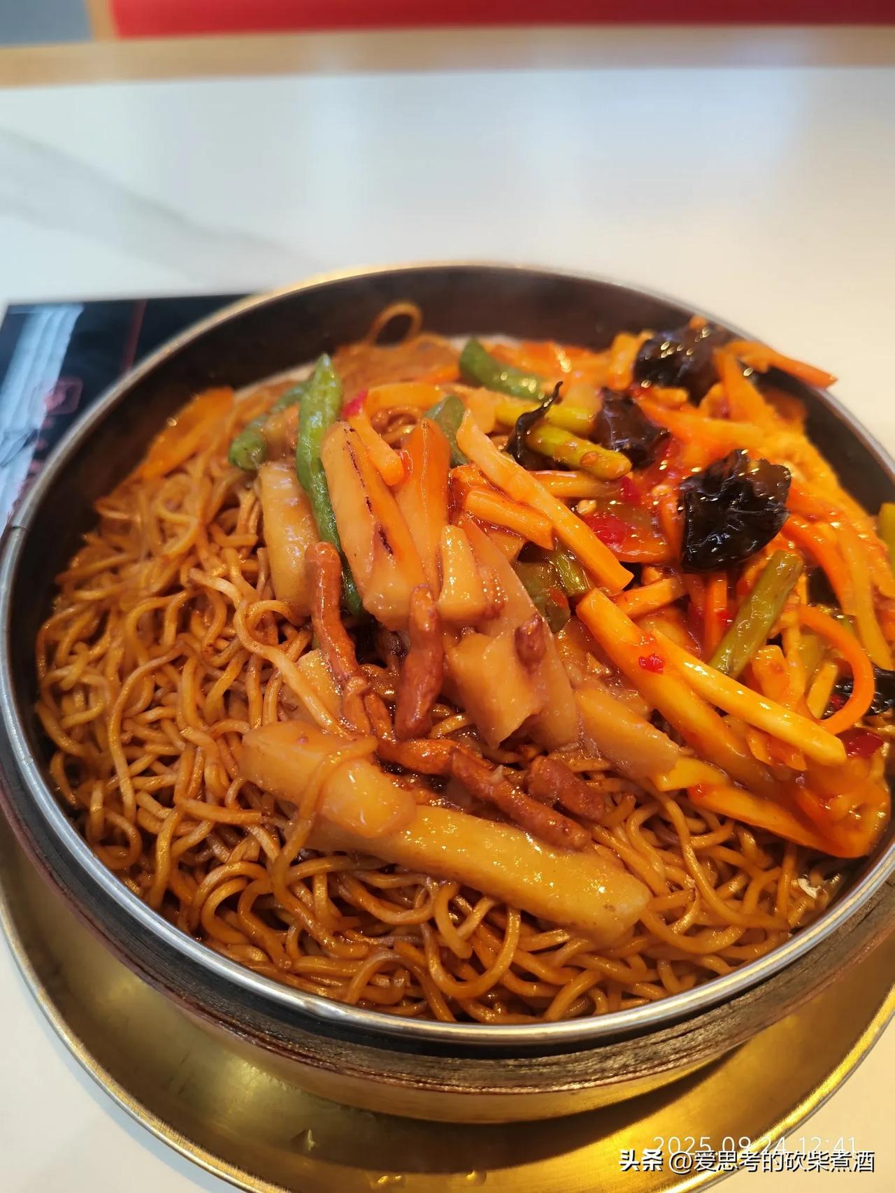 笼王焖面，难吃的很啊！