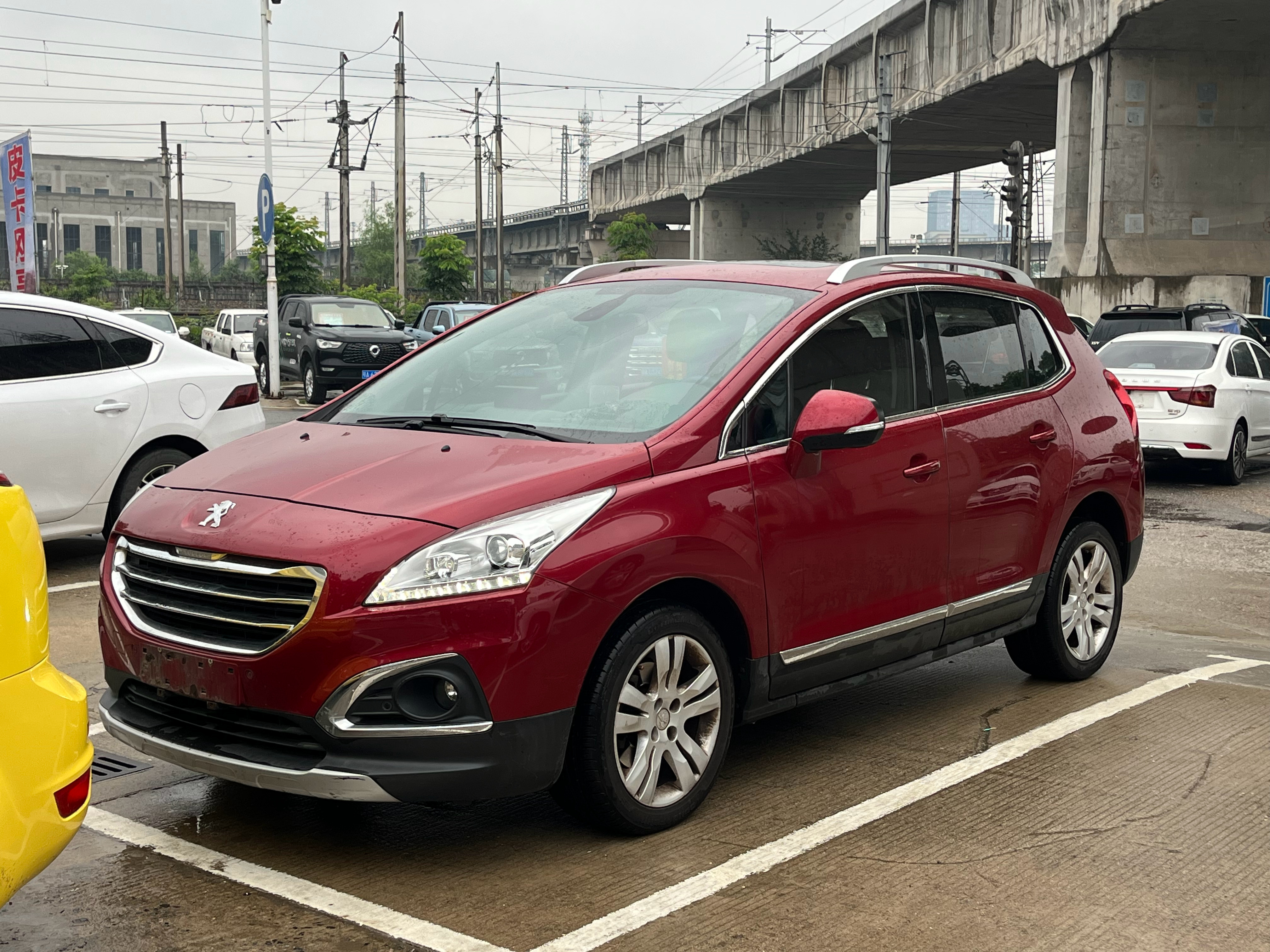 我最拿手的法系车，标致3008又到一台。14年上牌的1.6T自动至尚型，就是除了