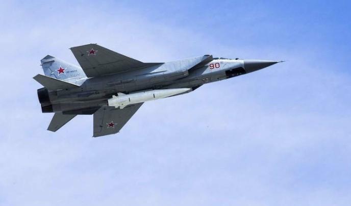 【《泰晤士报》：北约准备修改规则，击落越境的俄罗斯军机】

根据《泰晤士报》的说