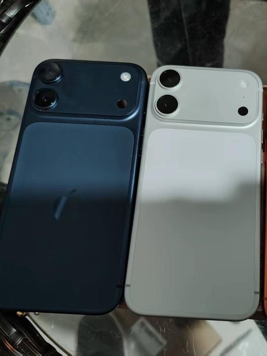 iPhone18虽然很丑但升级很大！
刚刚看到网上很多人在传 iPhone18 