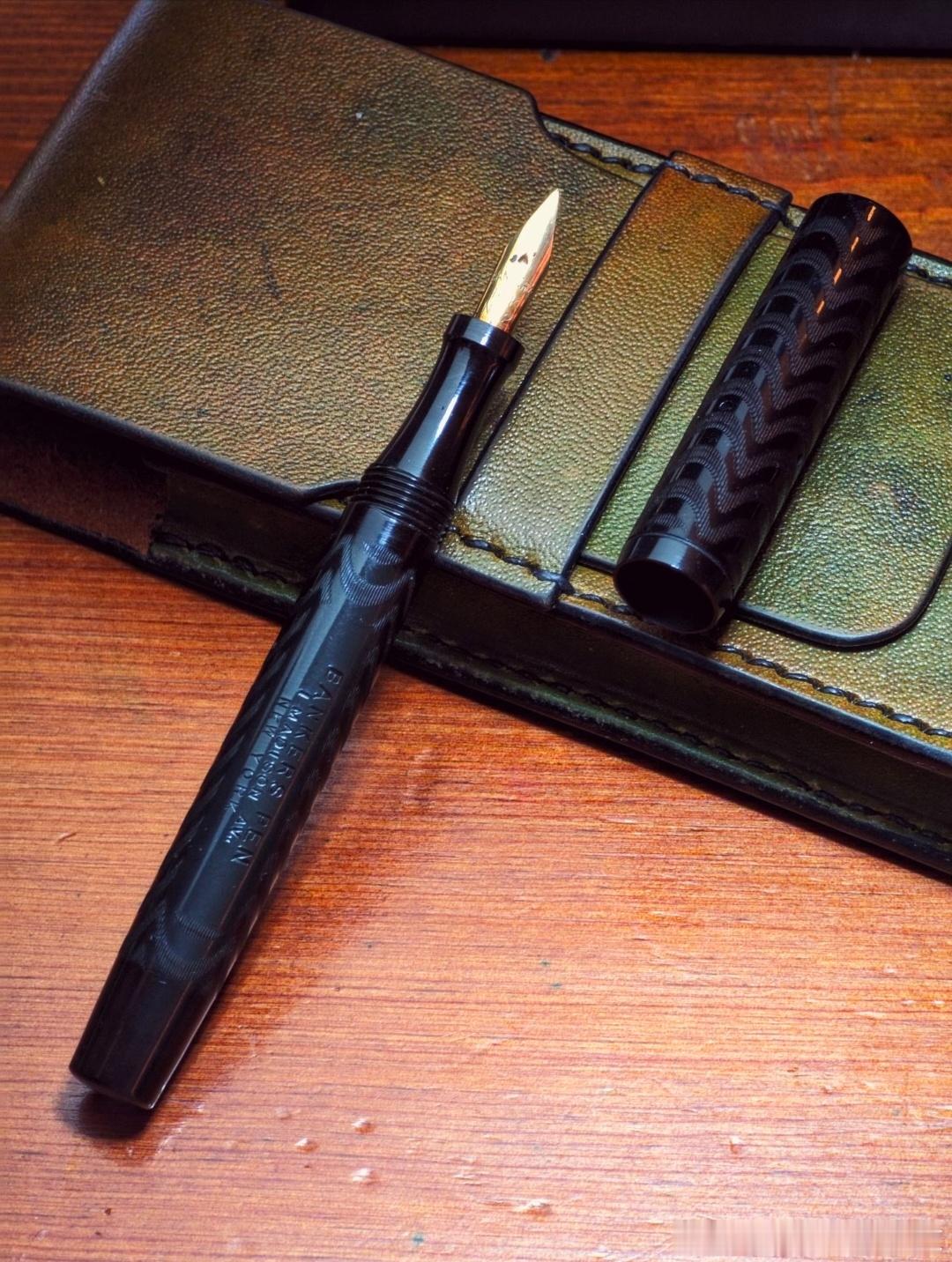 还有人会使用钢笔✒️吗 