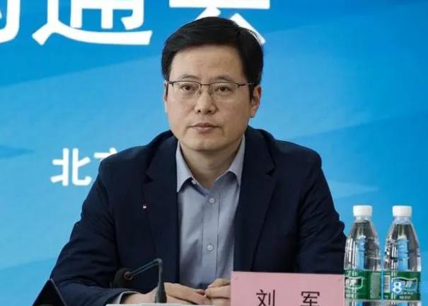 中足联筹备组副组长，中超公司董事长刘军被带走调查
昨天就有消息沸沸扬扬，只不过想