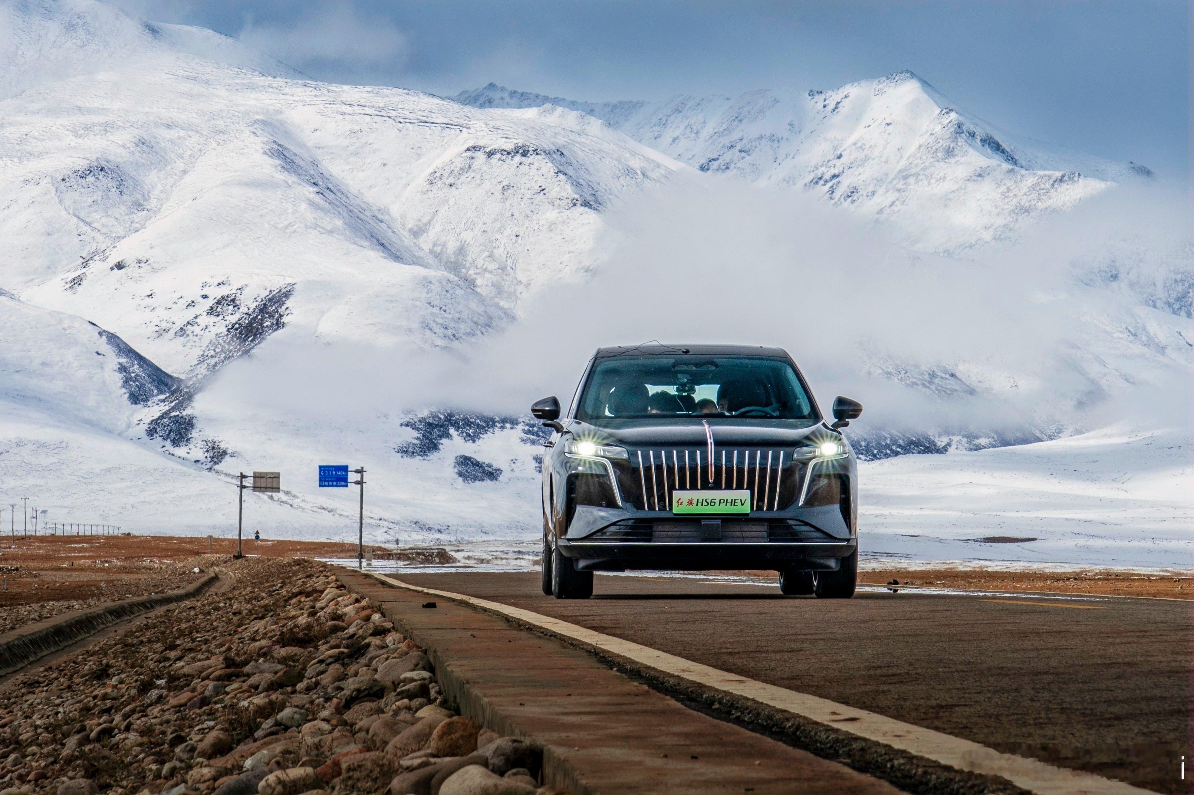 对于一台承载全家人幸福的车来说，安全一定是重中之重。为此，一汽红旗联合中汽中心，