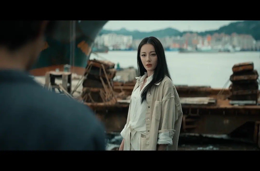 枭起青壤感觉迪丽热巴演技有点差，听她念台词像是读，有点木的那种感觉 