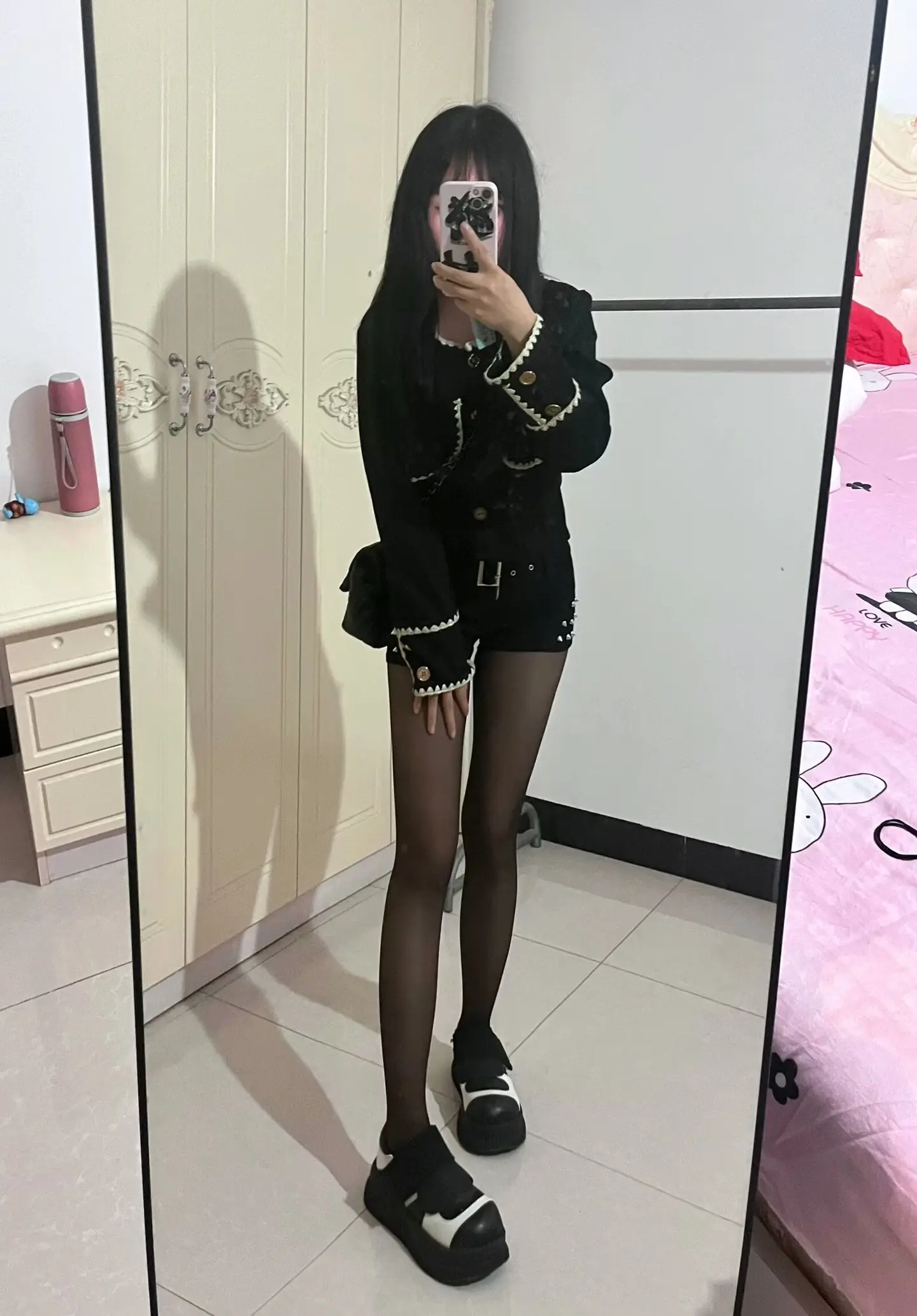 我反复回忆曾经的画面 但我忘了人总会变