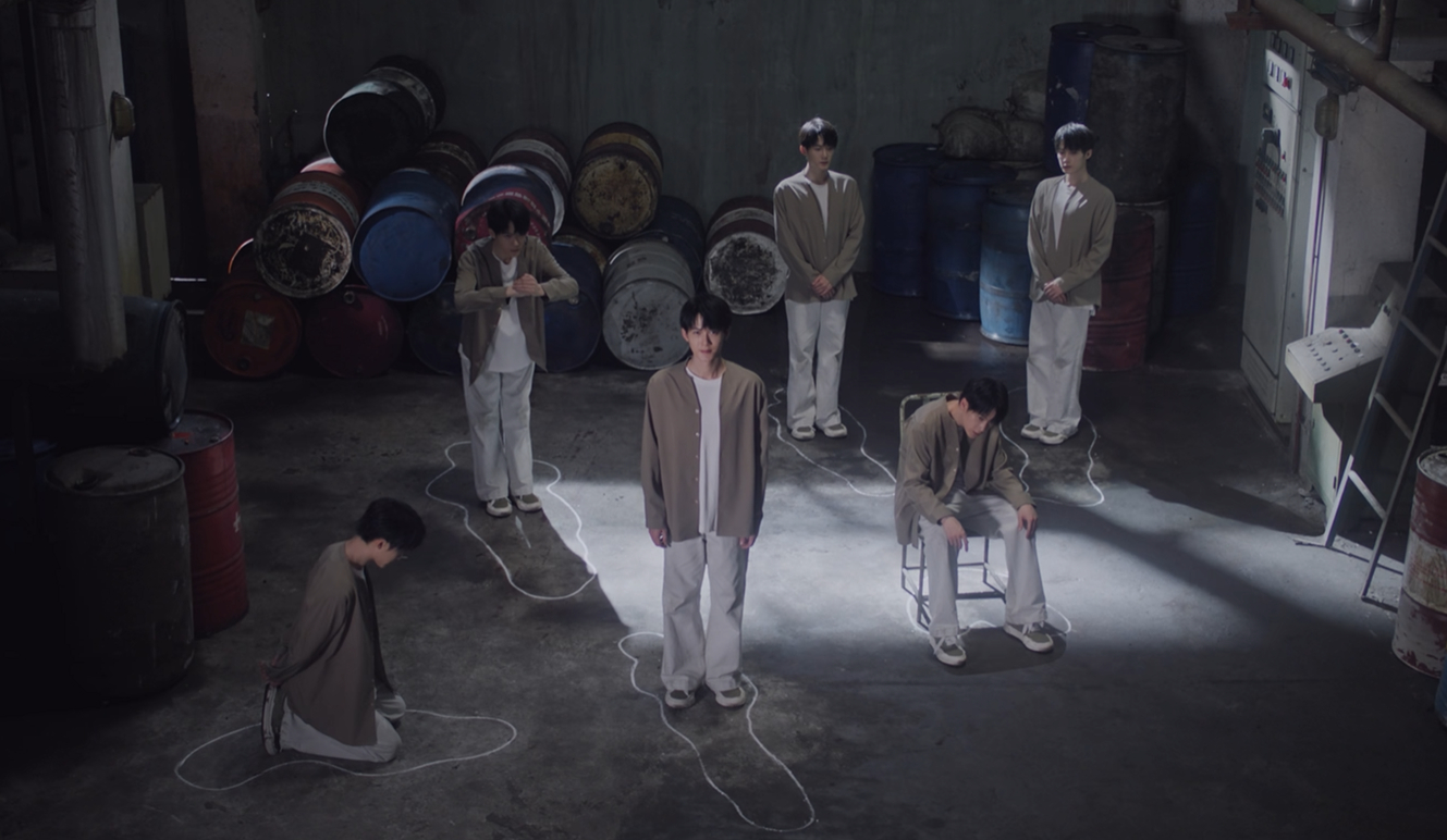 两个侍女，一个一本正经一个娇俏，沈翊演技细节🈶 