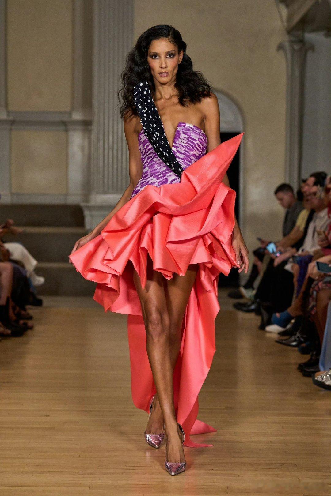 Baby今天品牌直播造型演绎 Ronald van der Kemp 2024 