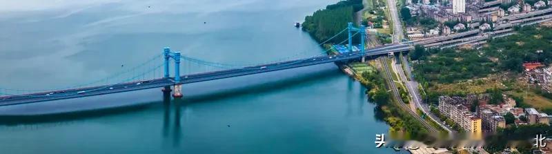 湖北省各地级市车牌代码
武汉市: 鄂A 鄂W
黄石市: 鄂B
十堰市: 鄂C
荆