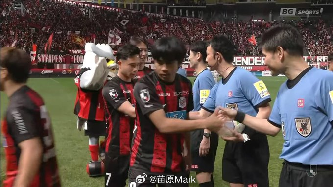 素帕楚、提拉帕一起为札幌首发，J联赛历史上第一遭吧，为泰养士，还是俩前锋。 