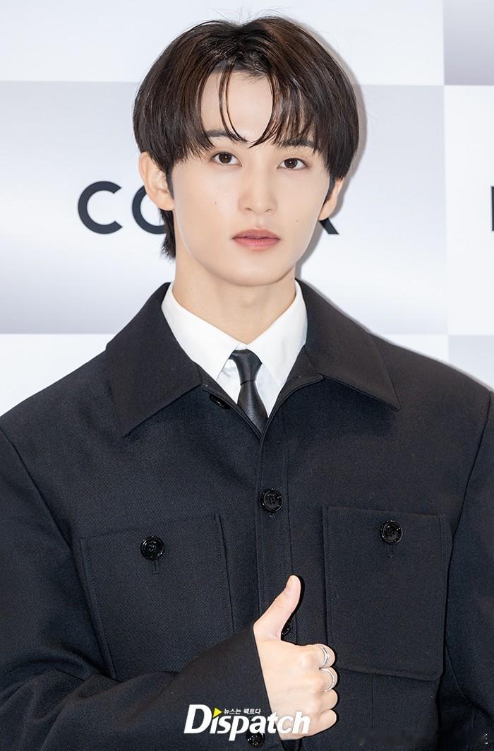 24日，NCT 出席了某品牌在首尔举行的宣传活动。 