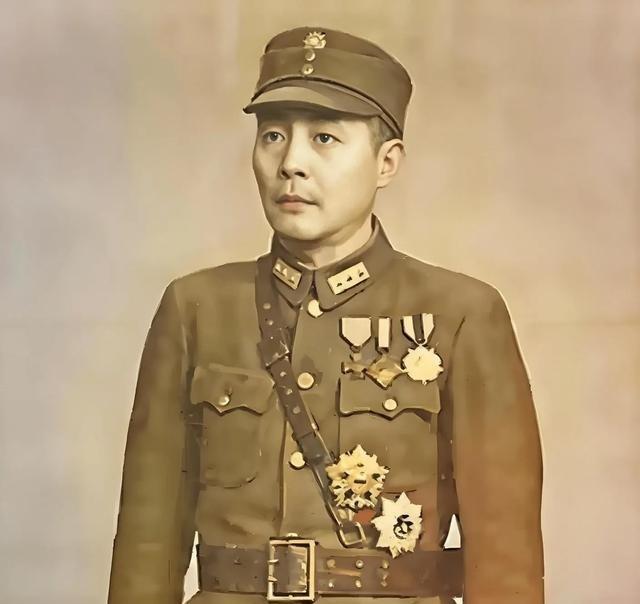 1938年，钱大钧黑着脸走进军统湖北站，当着众特务的面，一枪击毙了特务处长杨若琛