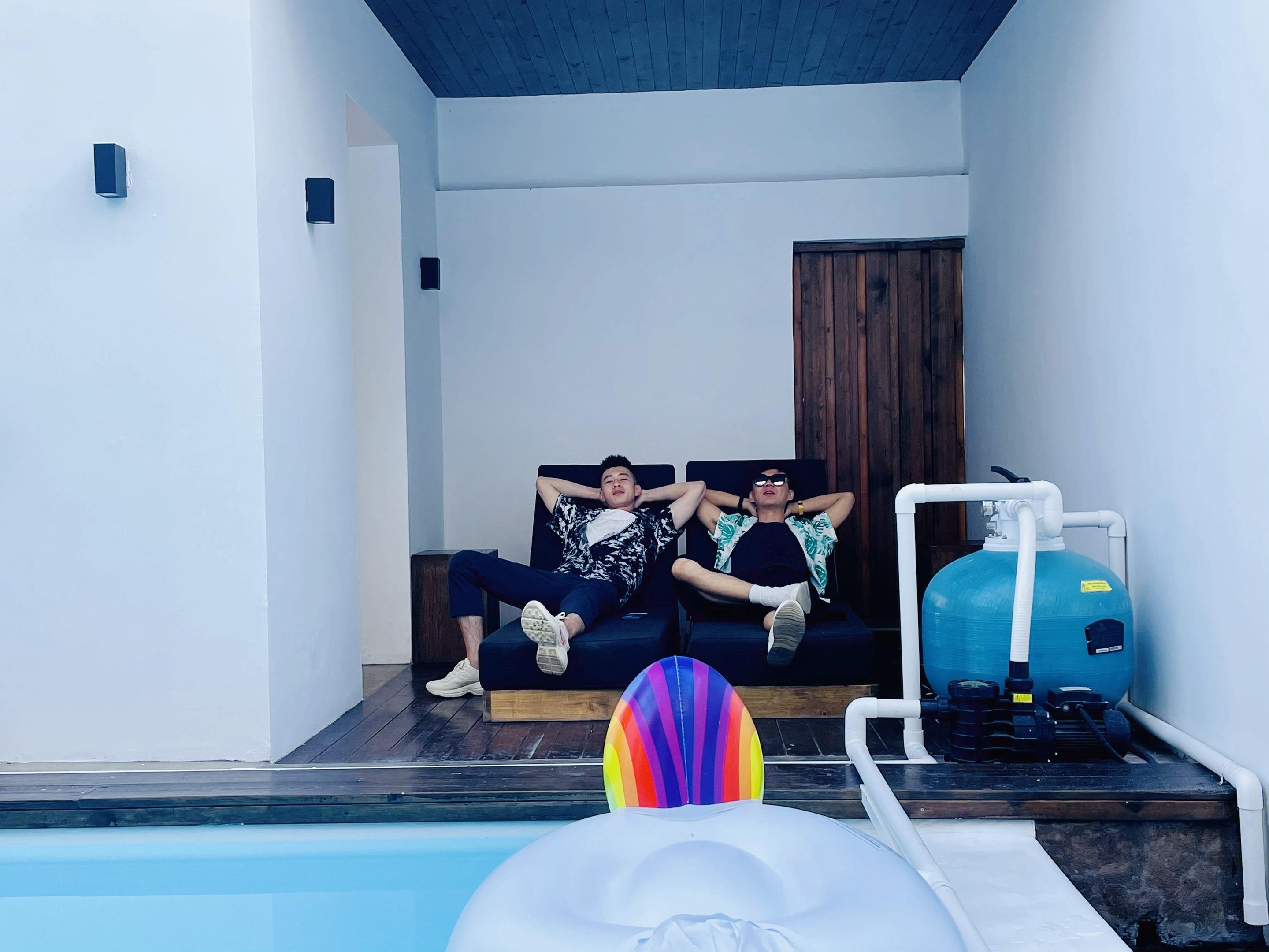 我无心博弈。只想享受这越来越少的青春。