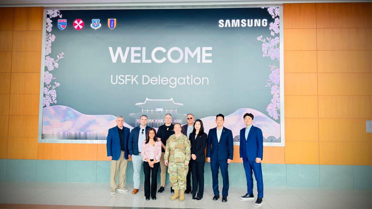 驻韩美军（USFK）和美国陆军第八集团军的代表团访问韩国三星总部，就5G通讯能力