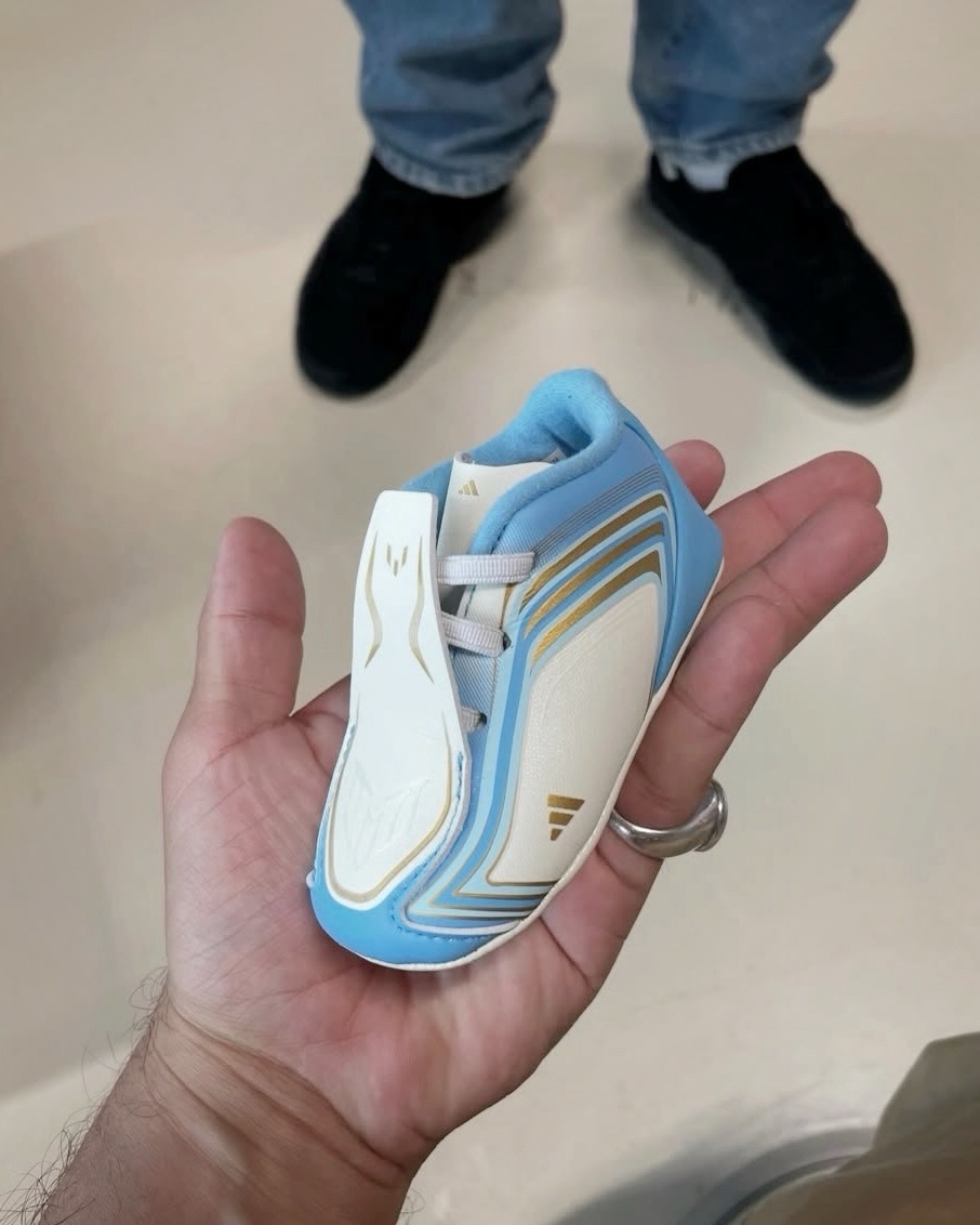 这不比挂个Labubu在背包上香嘛？！ 