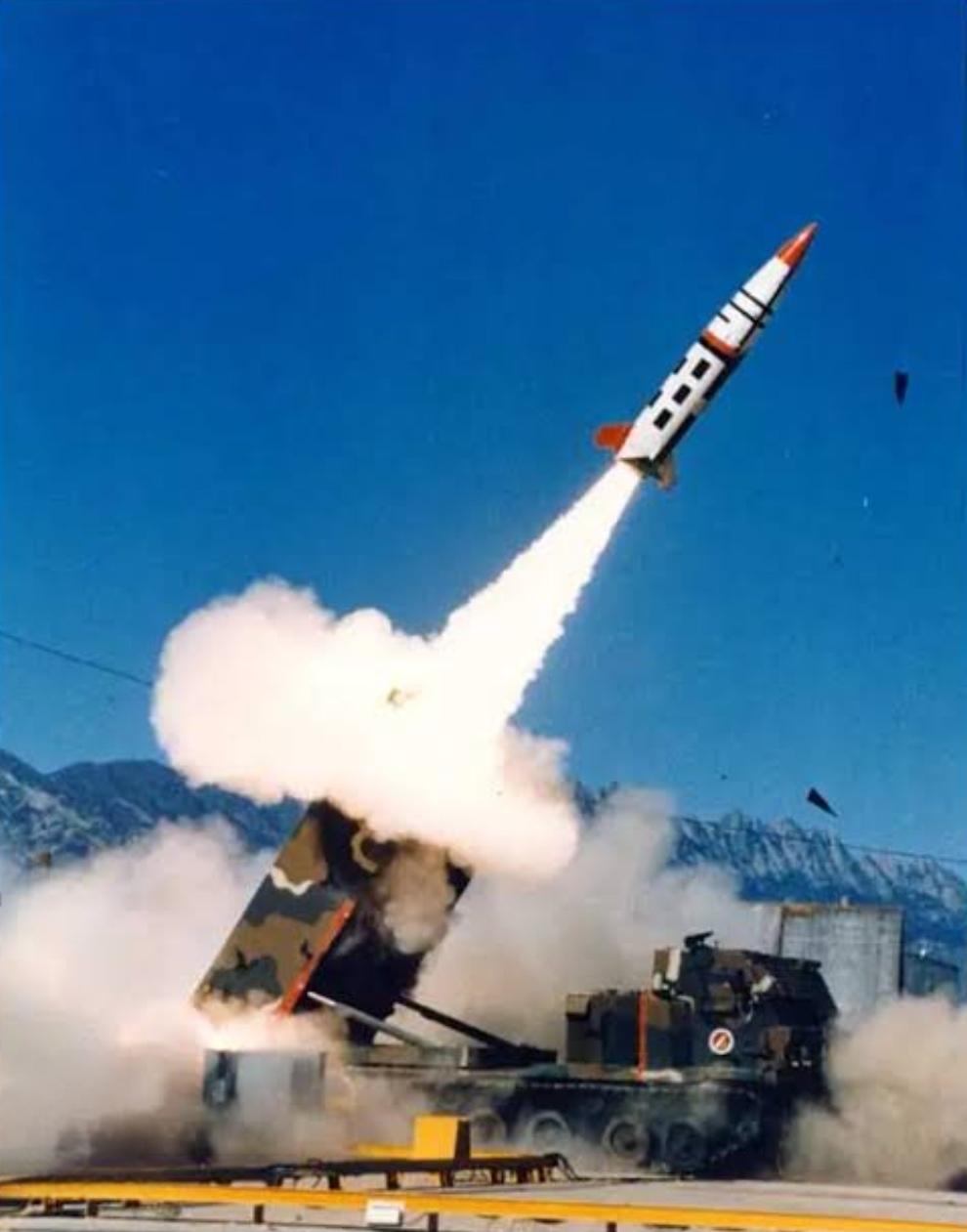 乌克兰将接收首批英国高超音速导弹"夜幕降临"。
英国这次给乌克兰送来的“夜幕降临