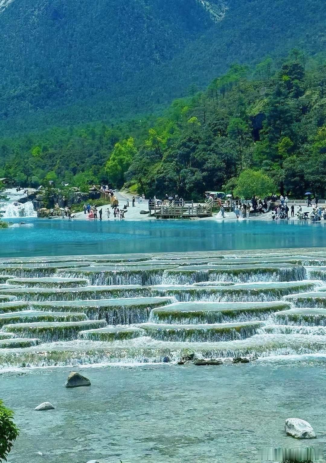 八月行情前瞻：下半年主升浪蓄势开启，震荡磨底迎机会八月大概率是A股下半年主升浪的