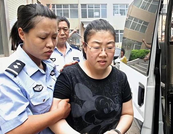 档案除性别外全是假的！无极县西验村丫头丁增欣改名王亚丽那一刻，原来的她就"死"了