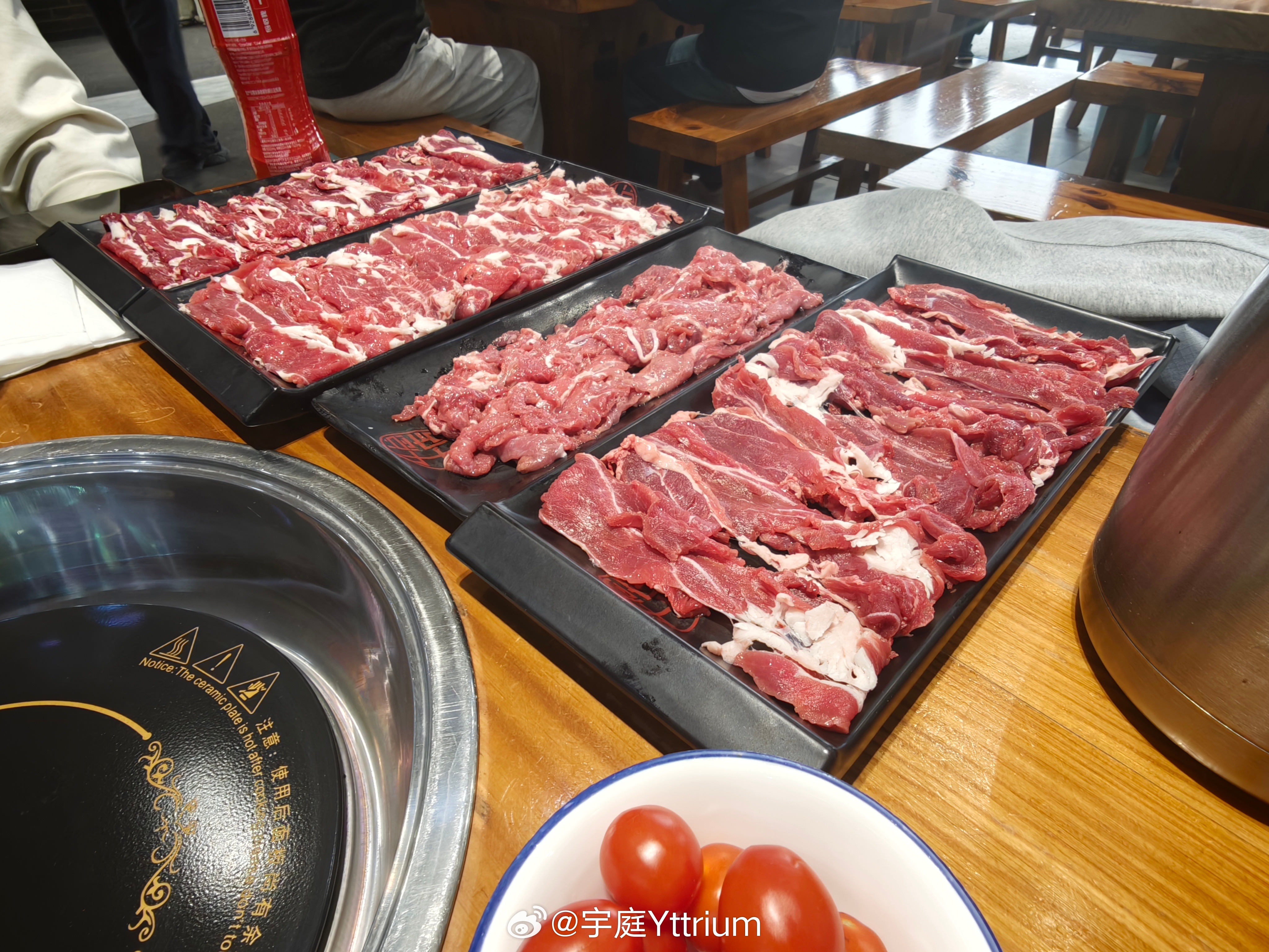 给社会做了些微小贡献，内容不能说。犒劳下自己。 南京·牛总店·贵州黄牛肉馆(板桥