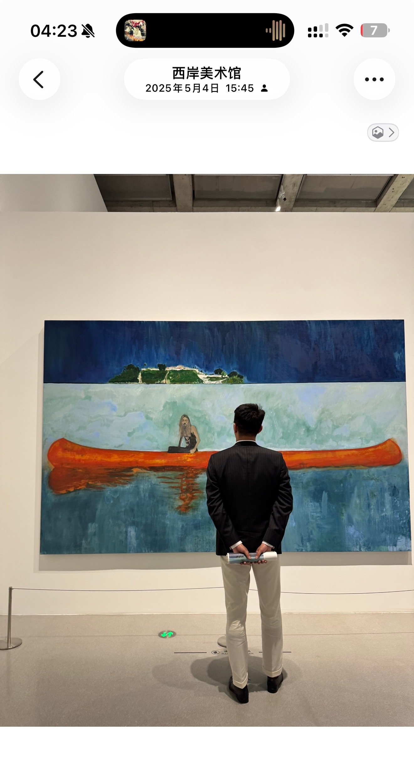 Prada在电影叙事与大片影像交织的画面中，探寻海洋、陆地与人类之间的平衡共生。