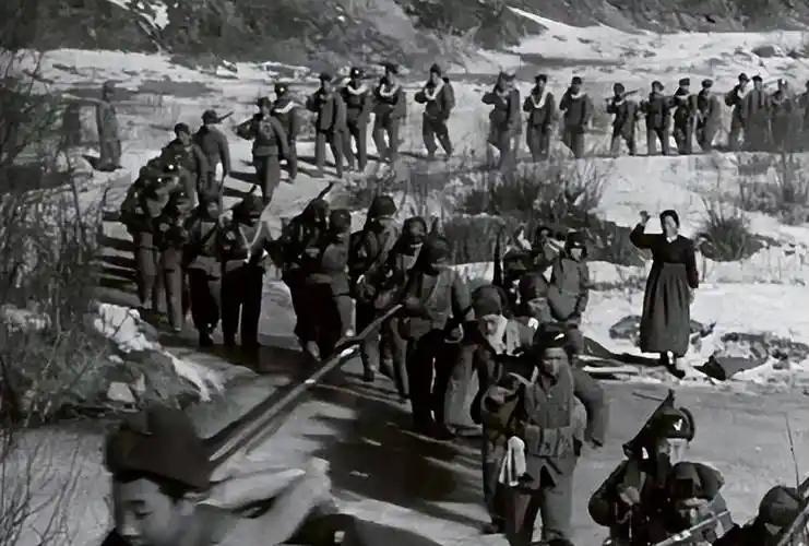 1954年，55名被俘的志愿军战士，他们主动放弃了回到祖国大陆，放弃了和亲人团聚