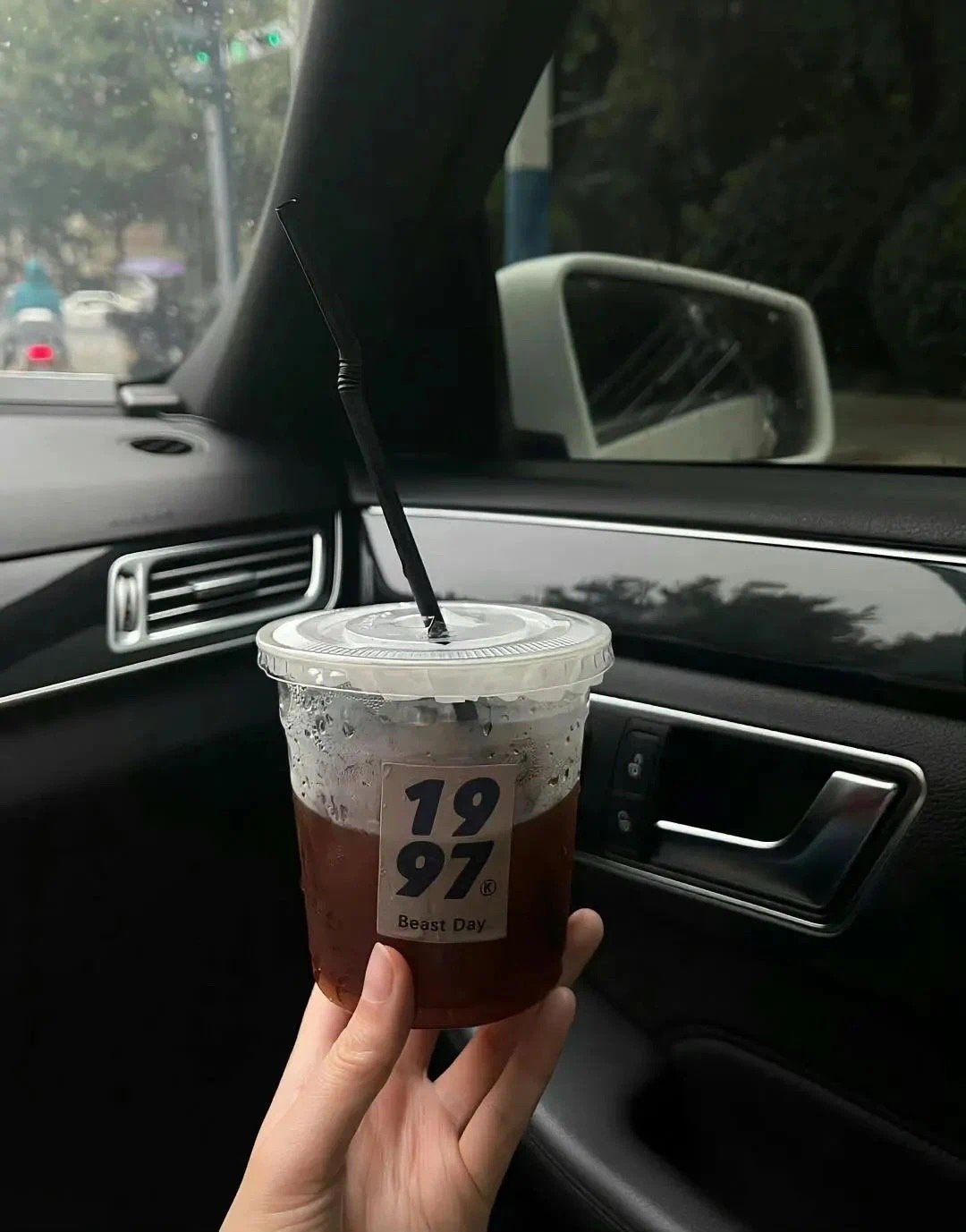 𝗕𝗲 𝘆𝗼𝘂𝗿𝘀𝗲𝗹𝗳♥不依赖 不寄托 无畏也无谓 ​​​