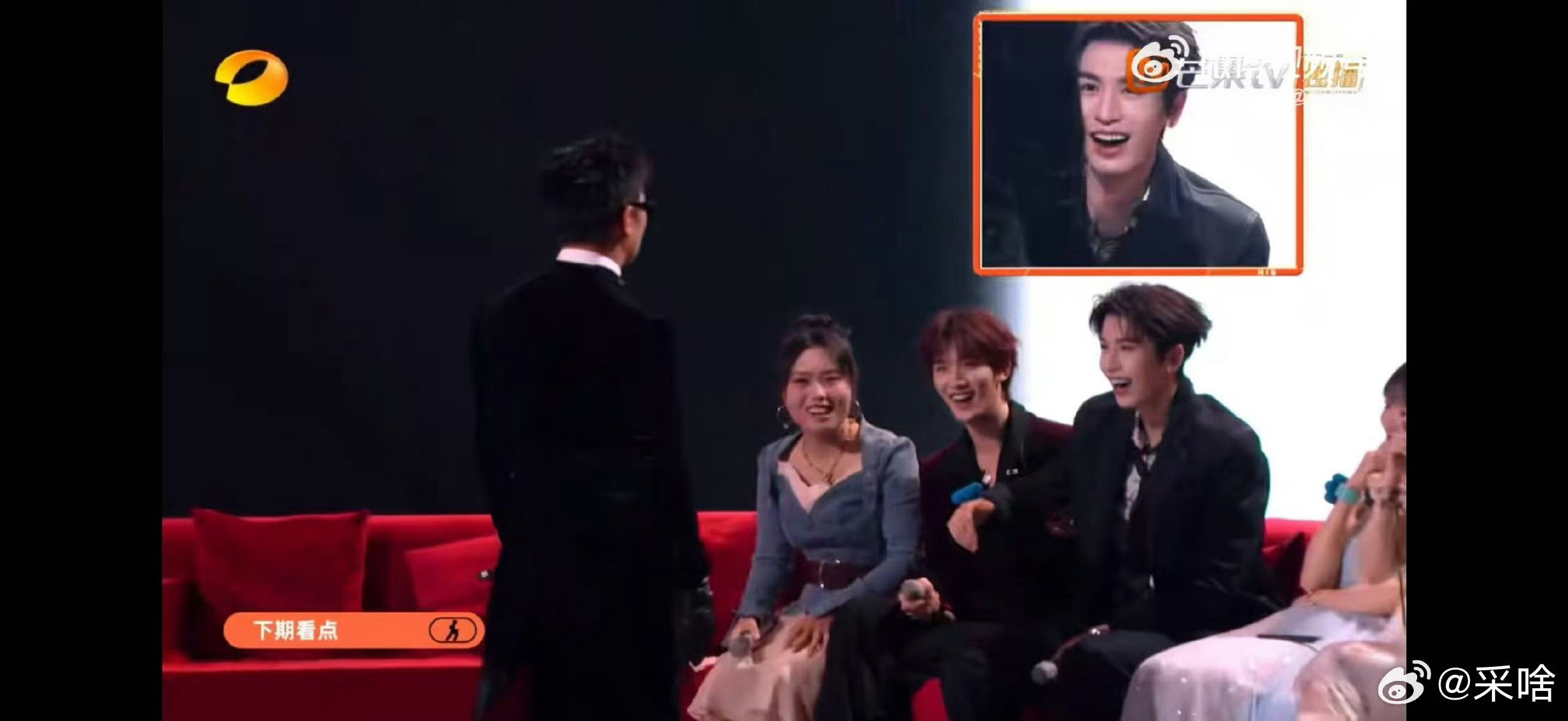 杨迪cos张凌赫跨年造型杨迪cos张凌赫跨年造型也太绝了！在《你好星期六》里复刻