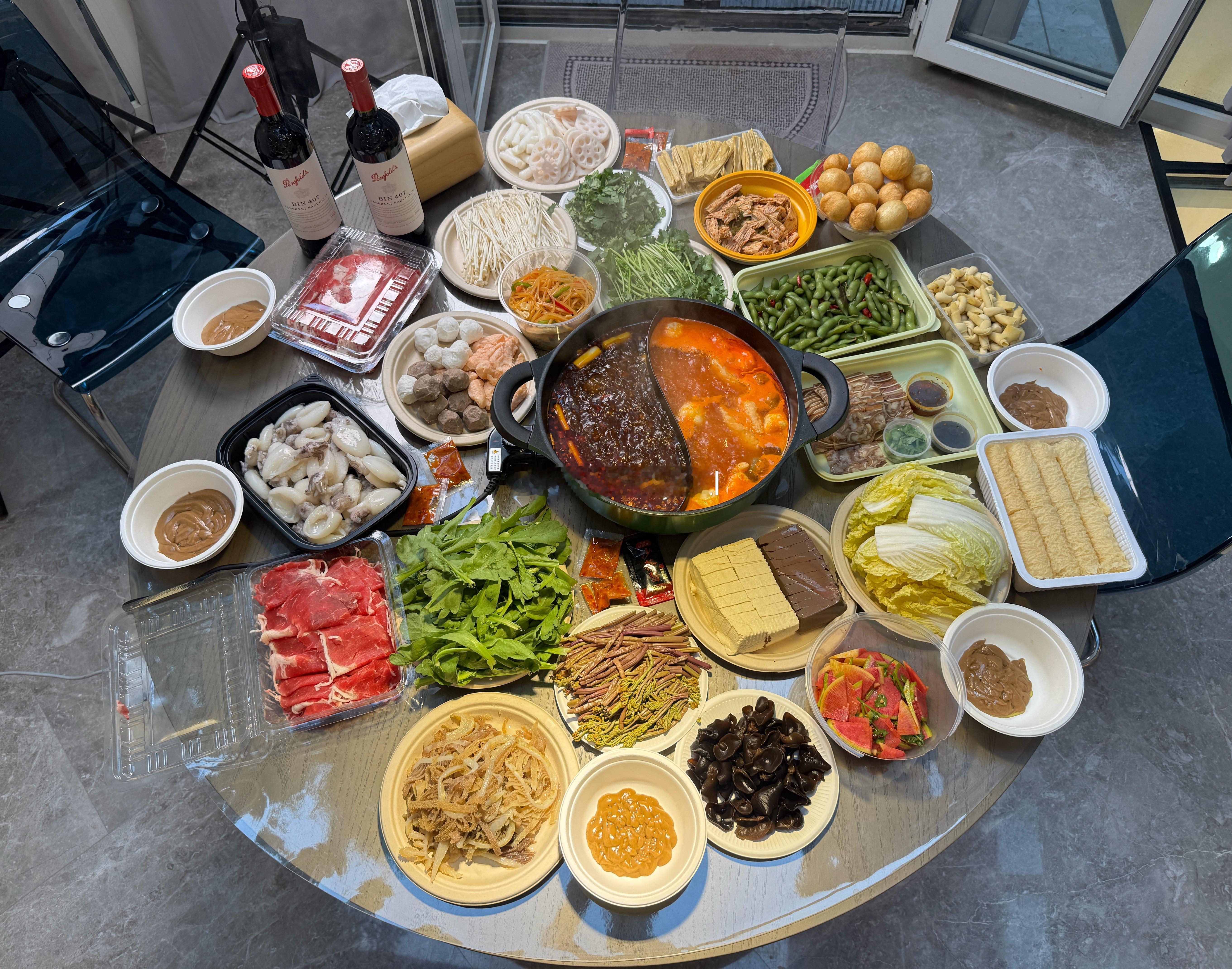 整口小火锅，还蛮丰盛的[馋嘴]梦想家ALI ​​​