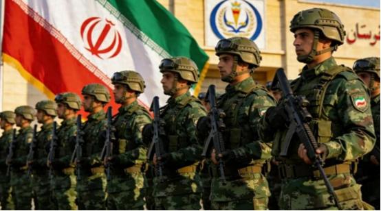 更大的麻烦才刚开始：革命卫队开始主导战争，美以坐在了火山口上
 
伊朗宪法赋予最