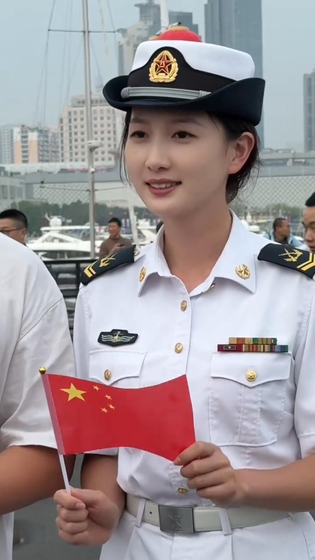 致歉海军王茂茂——我以貌取人，失之军机！

2025年北海舰队开放日的时候，王茂