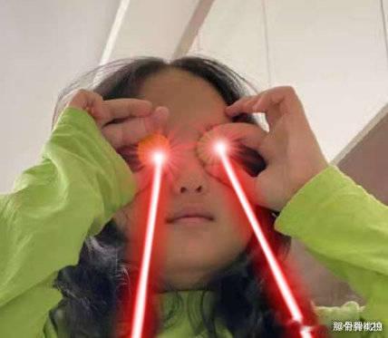 某团为什么老让我上传身份证啊现在买饭也要实名制了吗？大家都让传了吗？ 