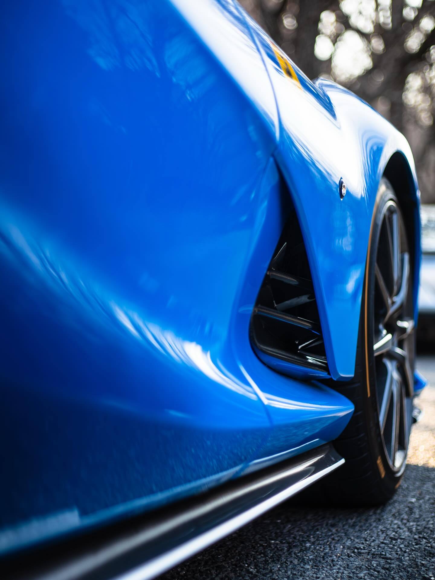 改车吧 Ferrari 812 Competizione 