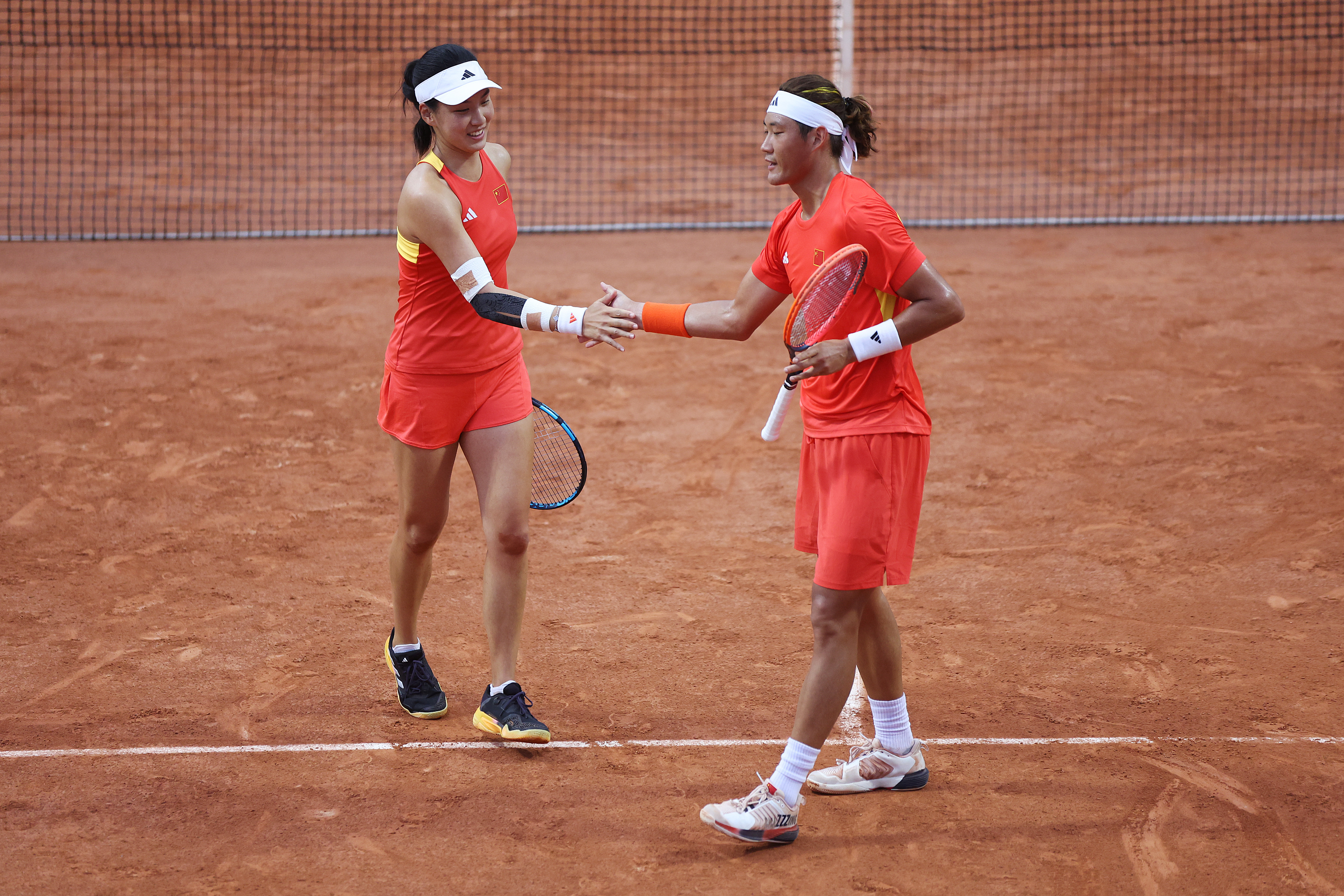 #2024年巴黎奥运会# 网球混双决赛，张之臻/王欣瑜连续第四场打到了决胜盘抢十