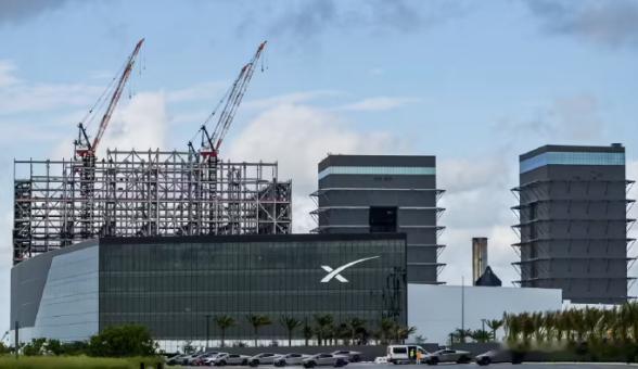 马斯克SpaceX基地发生致死事故据《华尔街日报》报道，美国地方当局表示，Spa