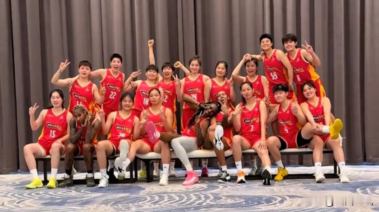 WCBA联赛新赛季倒计时五天！携着季前赛三连胜的豪情，满怀对新赛季的期待，山西竹