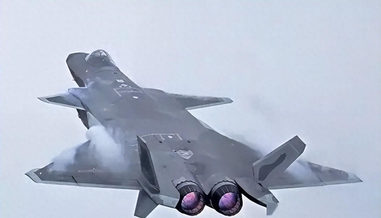 郭文静说了句实话，却被推上风口浪尖，后来呢？
她只是个飞行员，不是演员。说“敢打