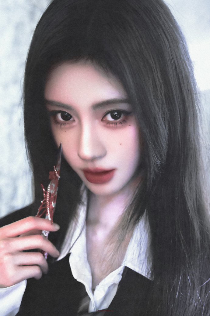 鞠婧祎指尖蝴蝶【鞠婧祎】指尖蝶🦋冷月寒🌙   cr凉雨稍 